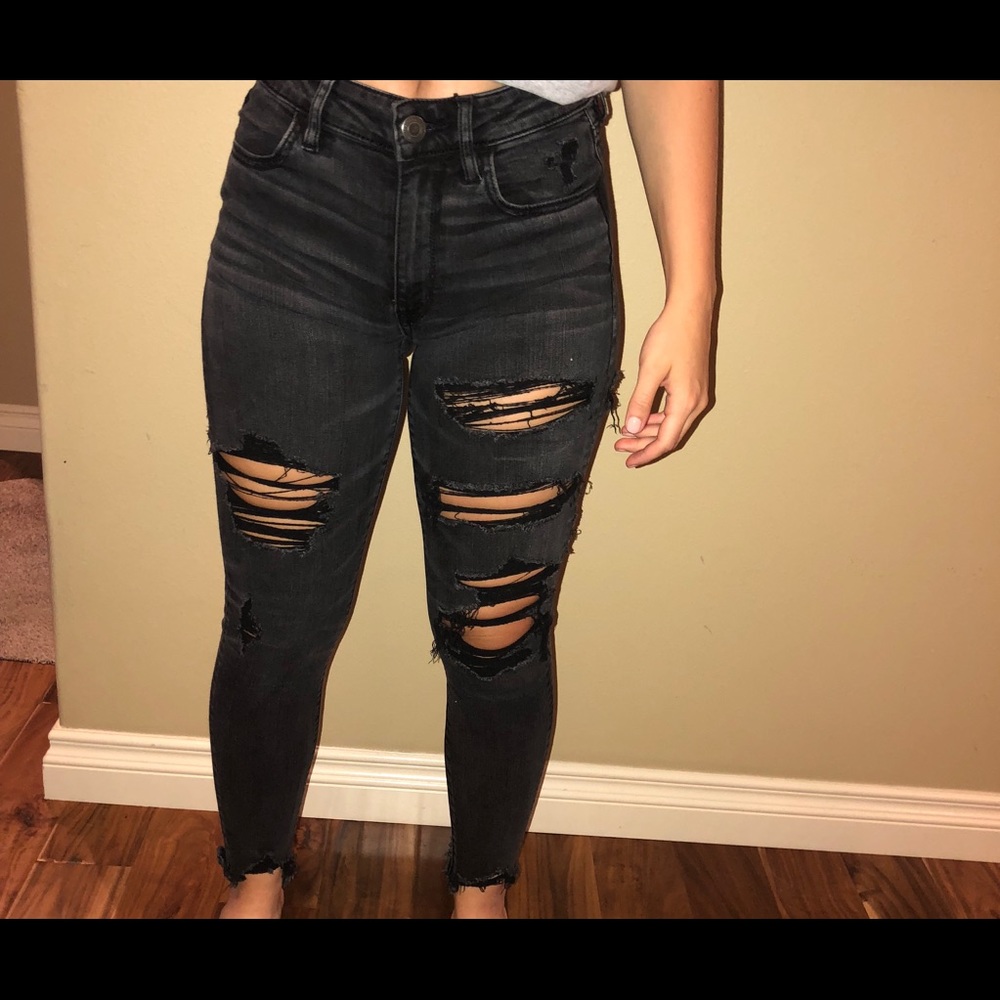 Black distressed American Eagle Jeans